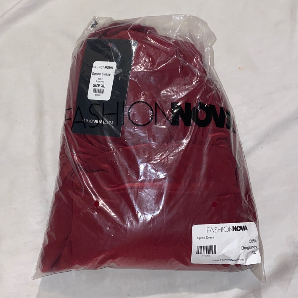 Fashion Nova - Spree Dress